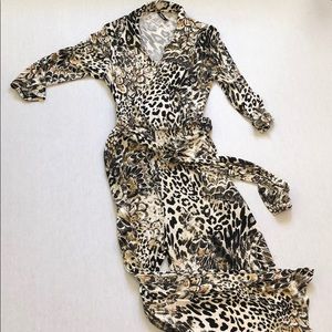 Animal print jumpsuit, 3/4 sleeve